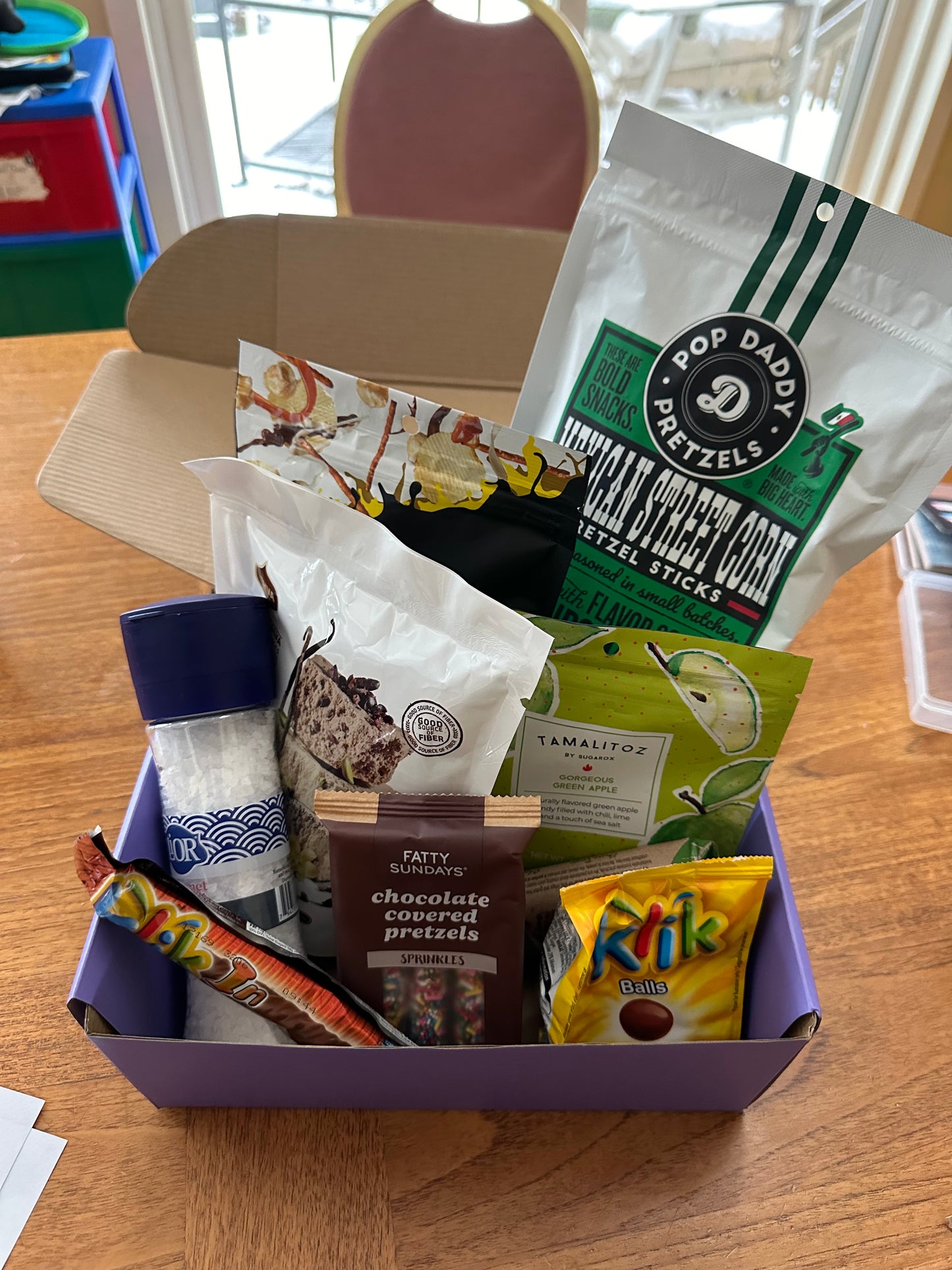 Deluxe Mishloach Manot Box