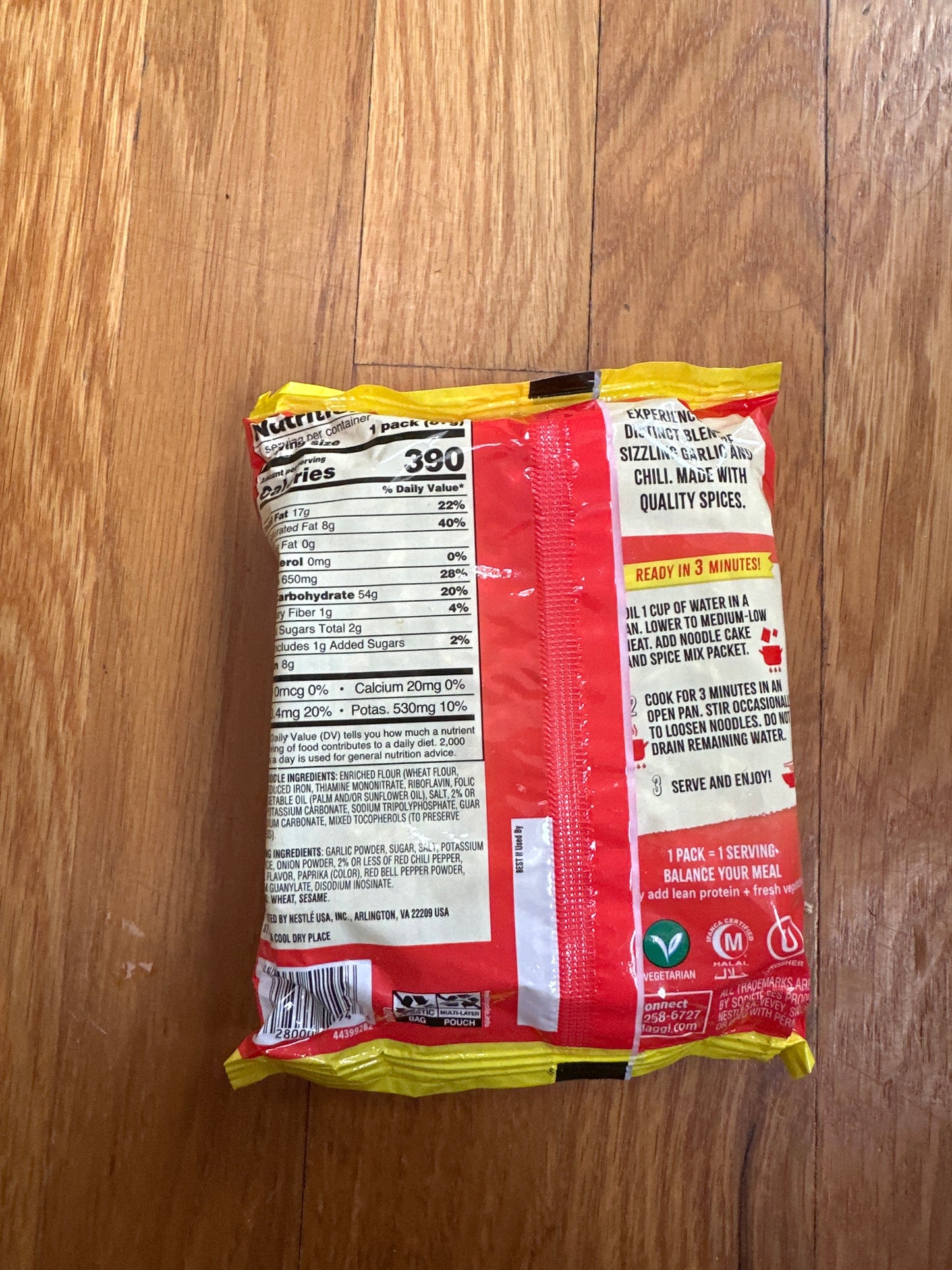 Maggi Chinese Spicy Garlic Noodles packet